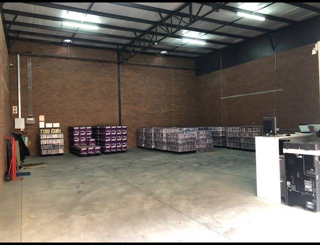 INDUSTRIAL PROPERTY TO RENT IN MAGNA VIA INDUSTRIAL
